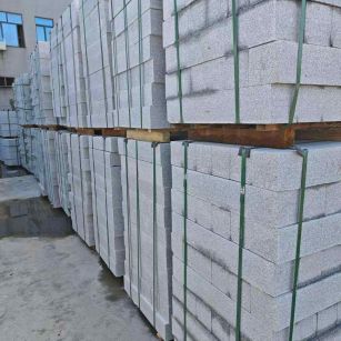 北京芝麻白路牙石，路侧石