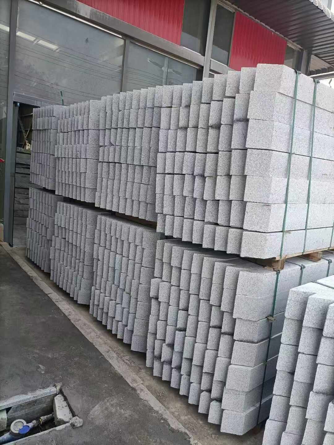 北京芝麻白树围石 树池