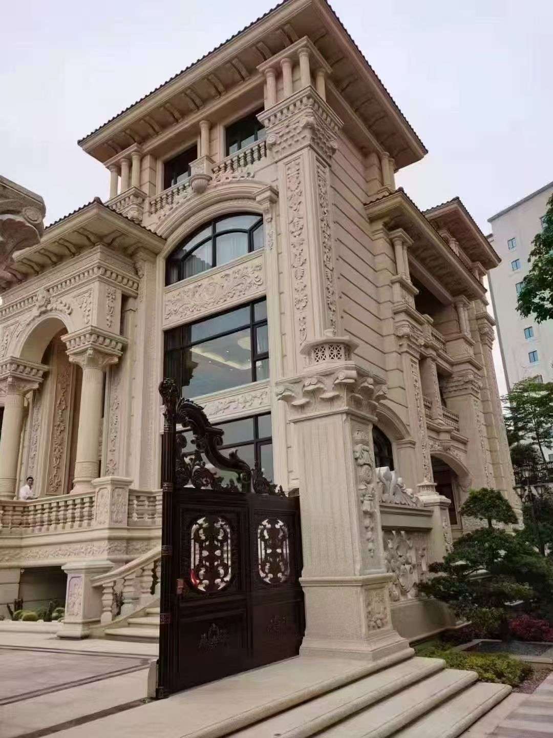 北京黄金麻别墅外墙异形定制