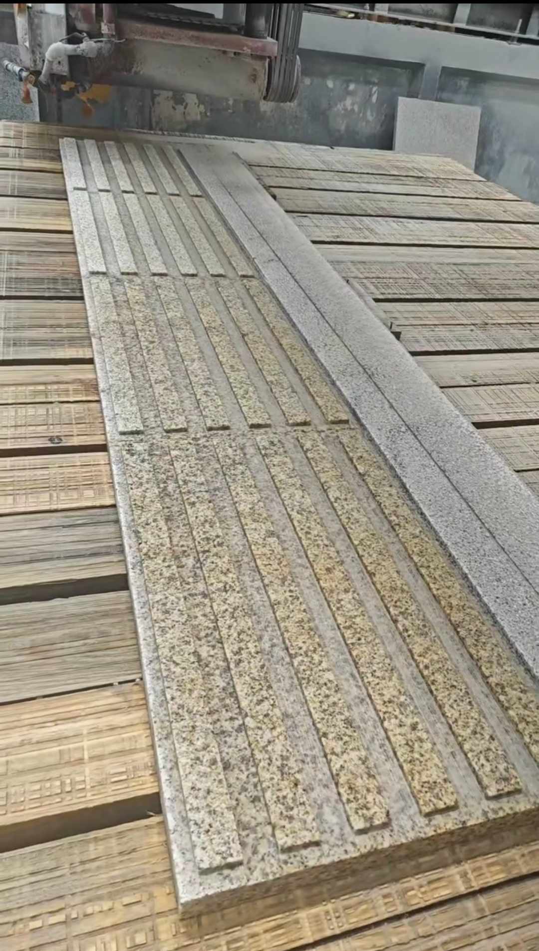 北京黄金麻盲道石 盲条