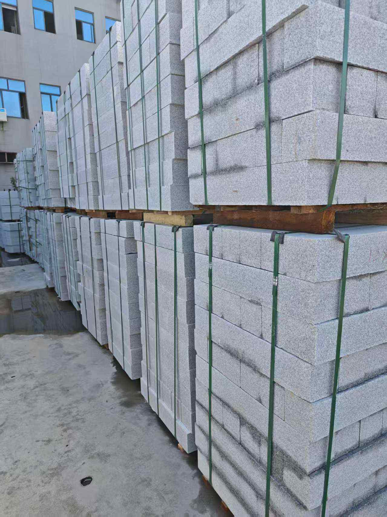 北京芝麻白路牙石，路侧石