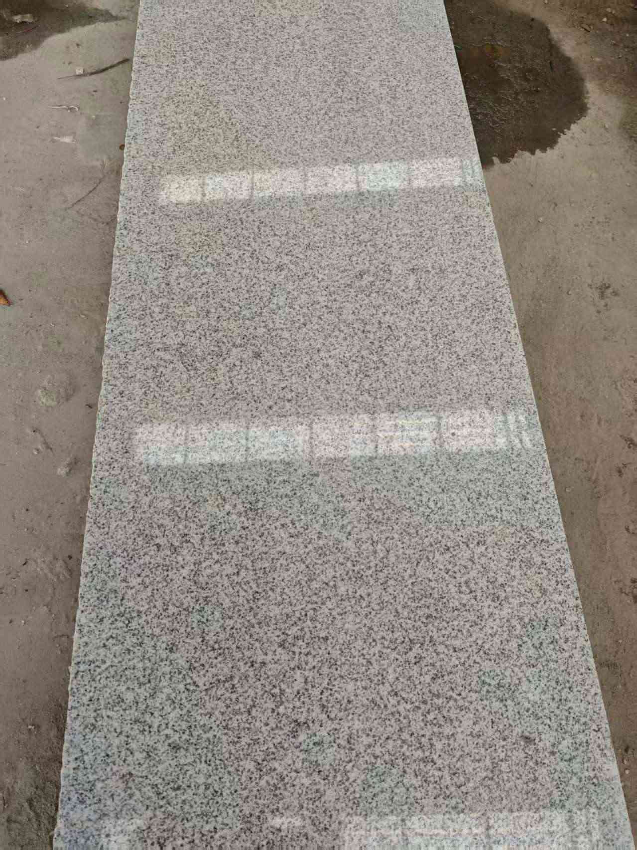 北京芝麻白光面毛板