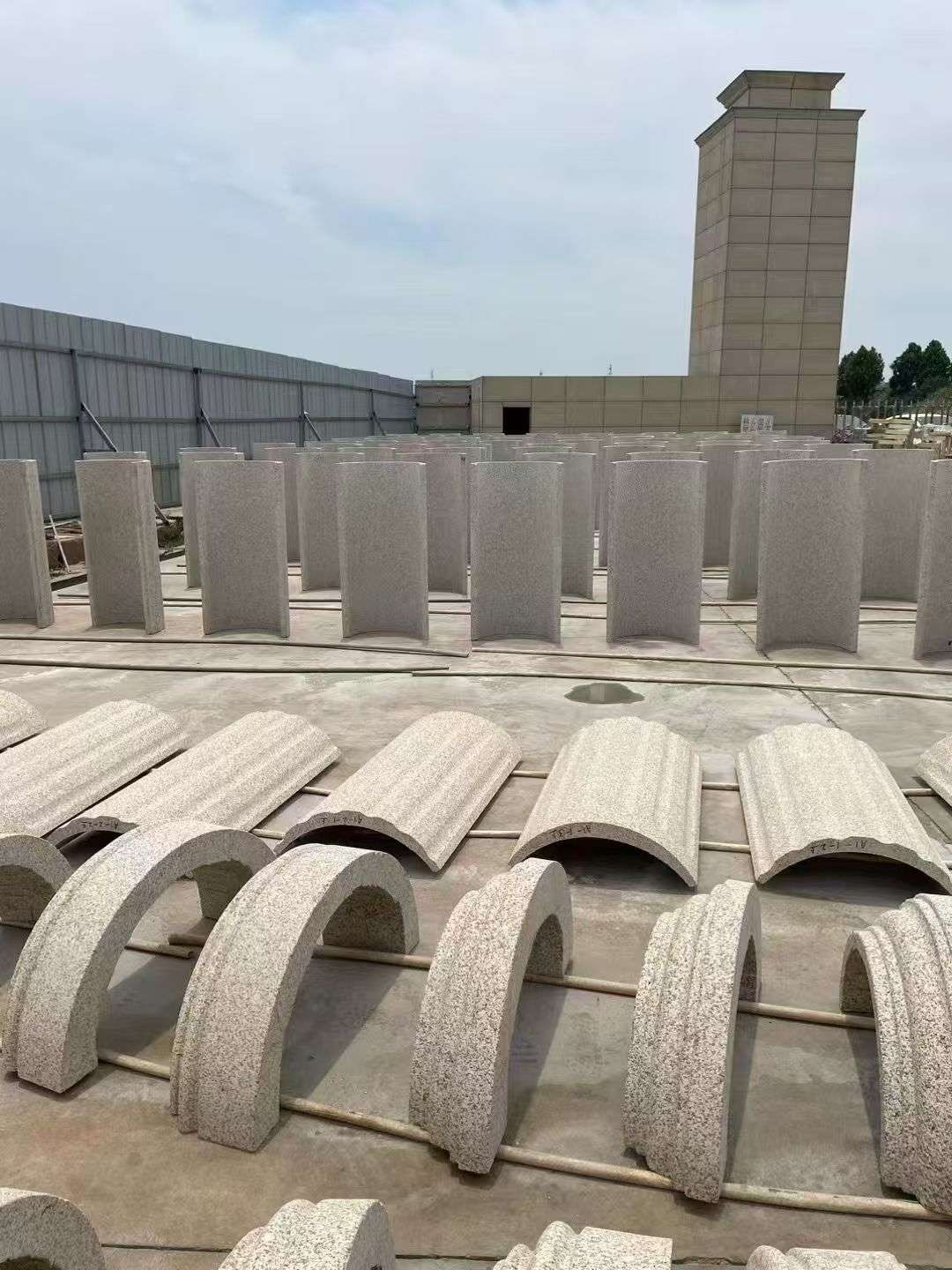 北京黄金麻别墅柱皮 异形 线条定制